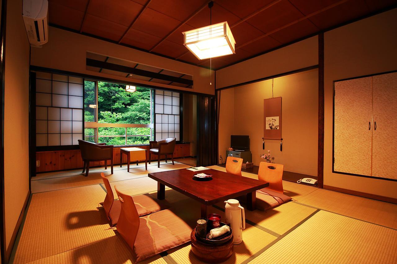 Oyado Higashiyama Hotell Aizuwakamatsu Exteriör bild
