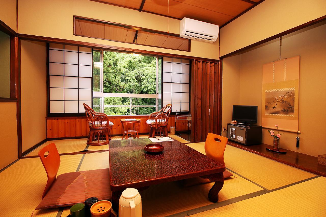 Oyado Higashiyama Hotell Aizuwakamatsu Exteriör bild